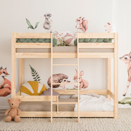 In the photo: Bunk bed Sigelo II 160 x 80 cm, with a ladder in the middle and a lower railing.