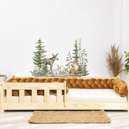 Wall stickers - Into the forest 6 L. Bed shown in this picture is 160x80cm.